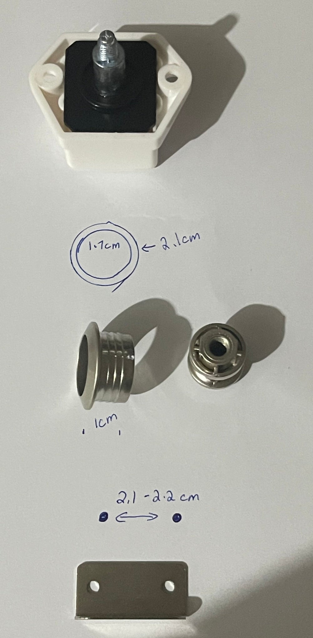 Cupboard Catch Set - Push Button (Chrome 16mm Knob/White Back)