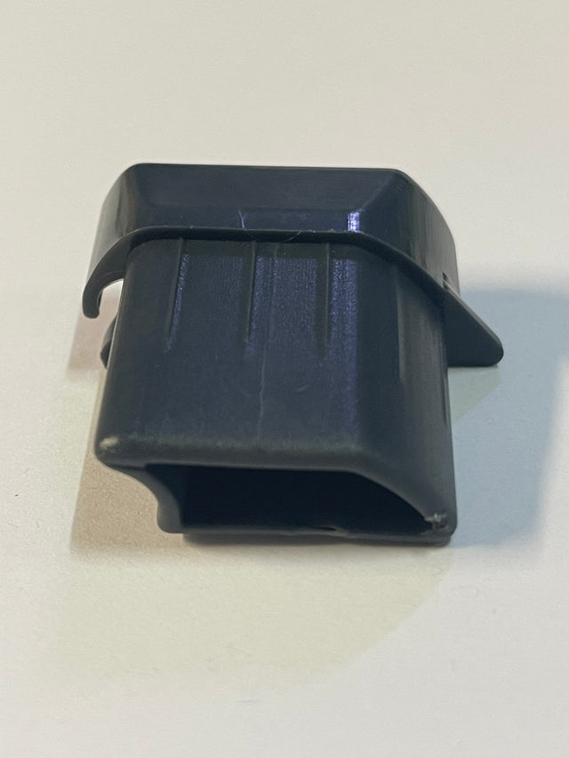 FIAMMA CLIP SYSTEM R/H UPPER RAFTER INSERT. 04737-01A