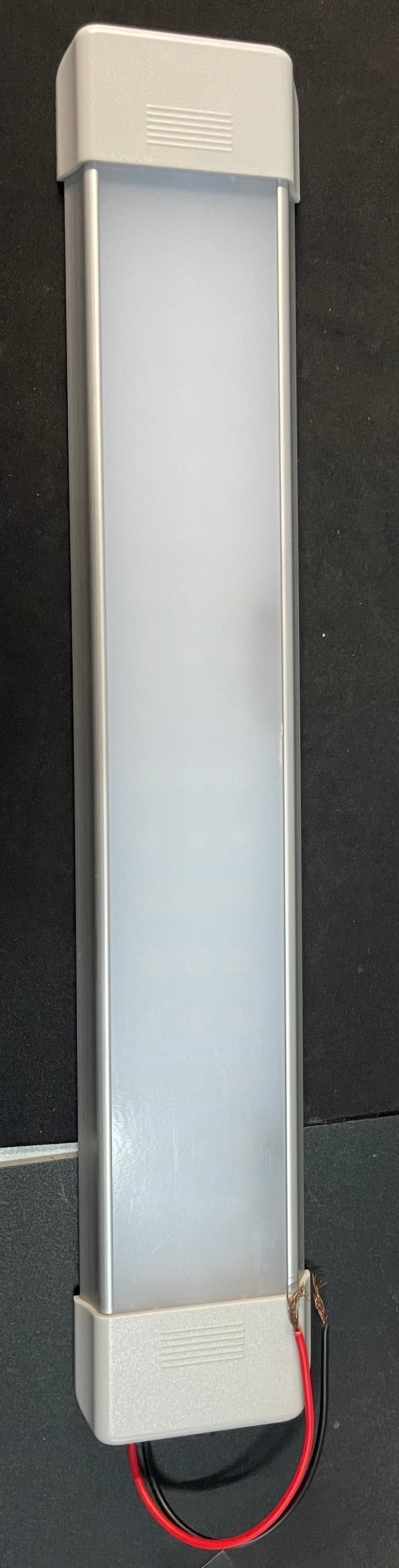 LED CW STRIP LIGHT + SWITCH