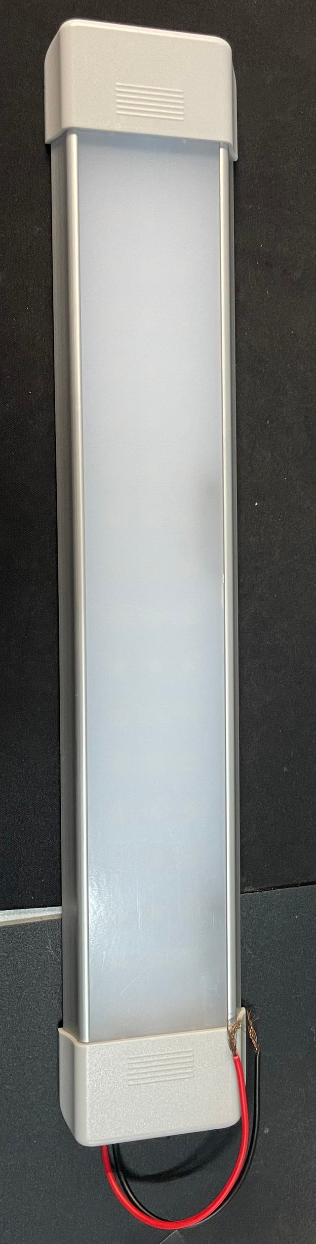 LED CW STRIP LIGHT + SWITCH