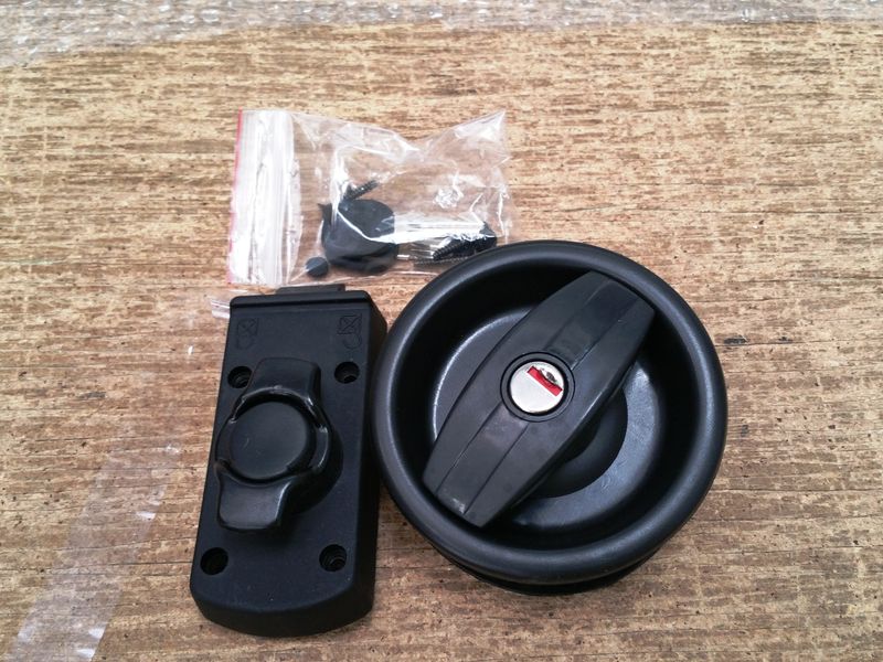 ENTRY DOOR LOCK - SUIT OLD STYLE CAMPER DOOR, A-LINER, CRUISELINER, CRUISER, GOLF ETC