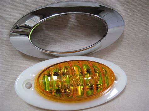 AVAN SIDE MARKER LIGHT AMBER